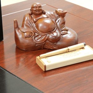 Tượng phong thủy để bàn làm việc